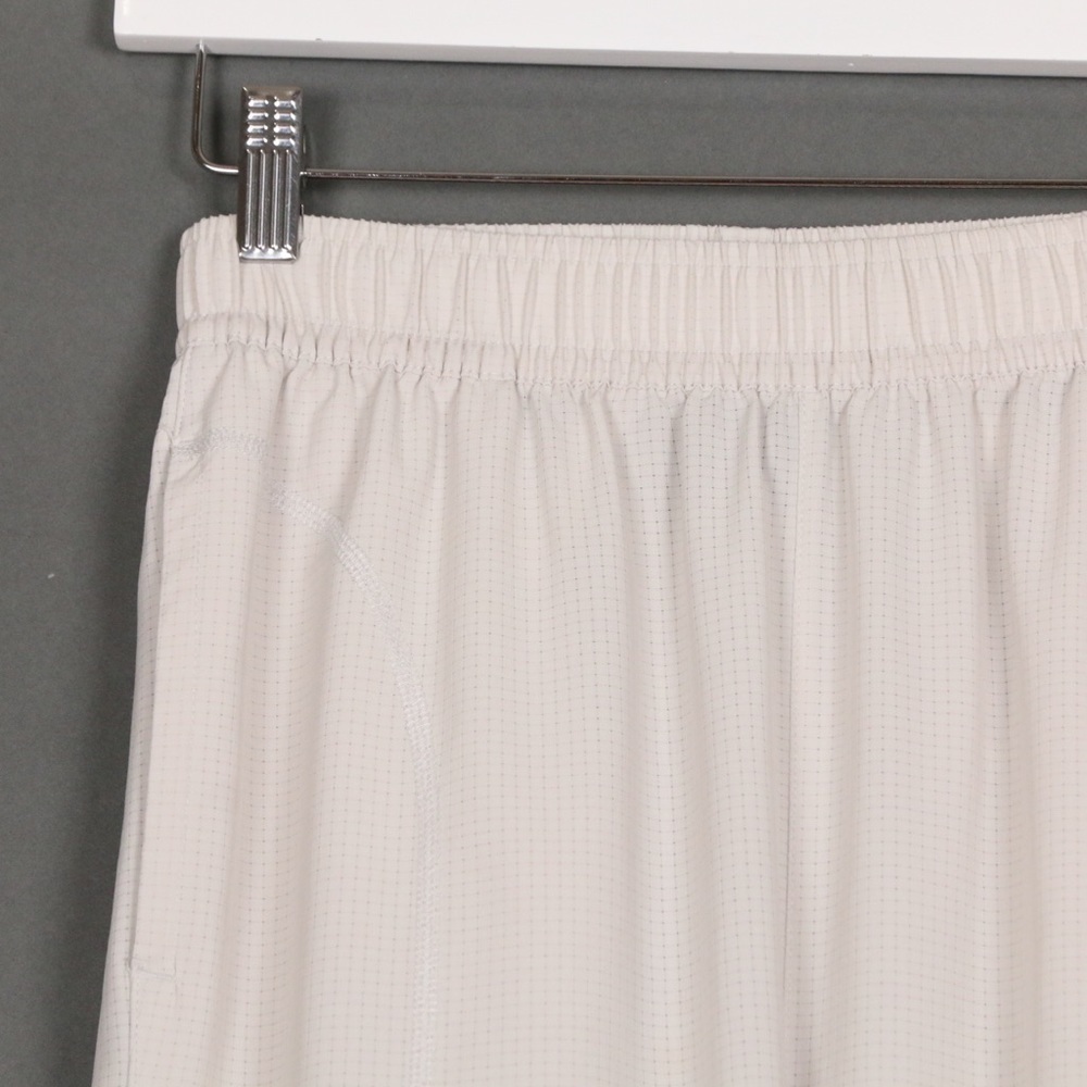 Nike Tech Joggers - Picture 3 of 9